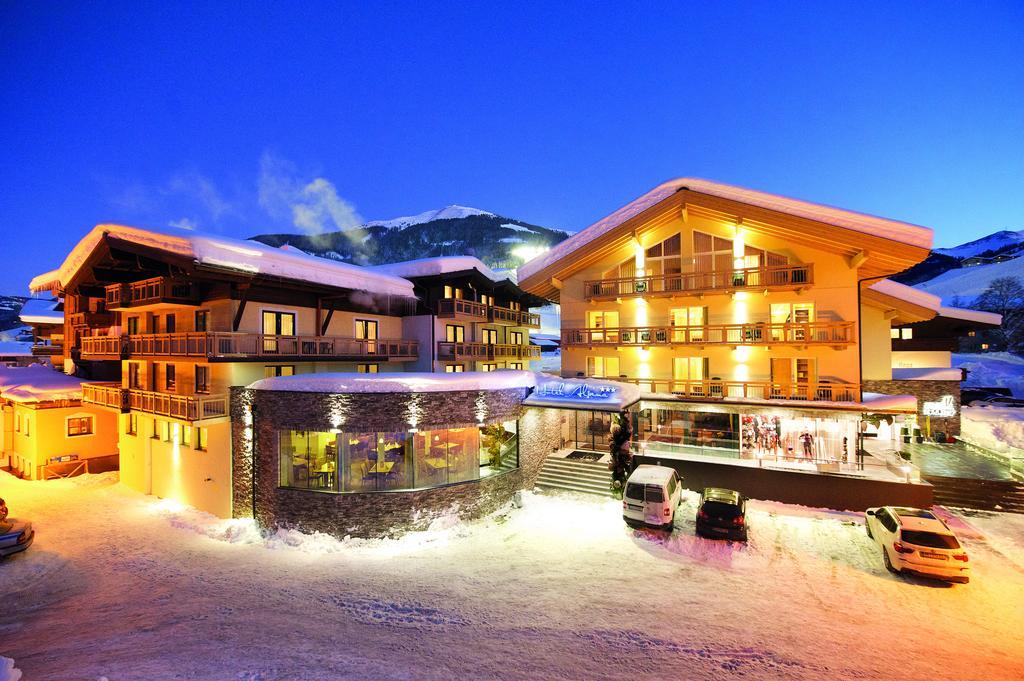 Hotel Alpina Saalbach-Hinterglemm Exteriér fotografie